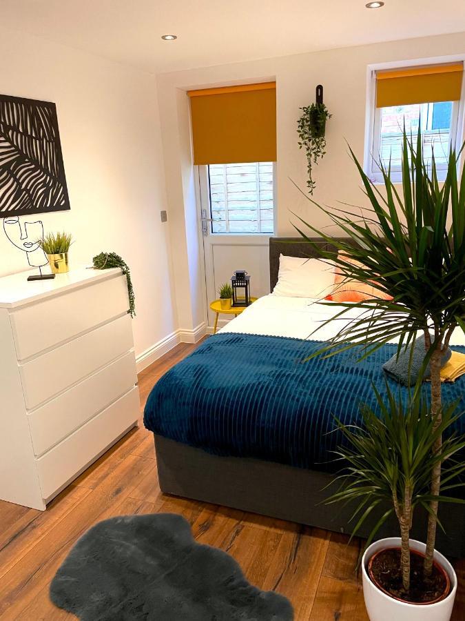Smart/ Modern One Bedroom Flat Перлі Екстер'єр фото